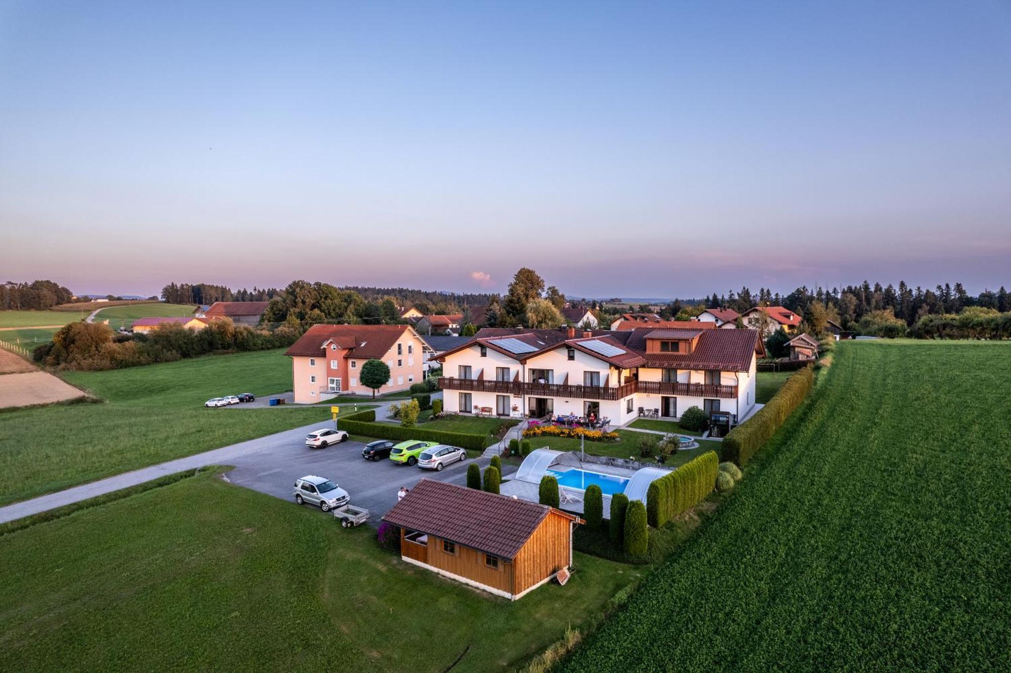 Pension Ambros Büchlberg Exteriér fotografie